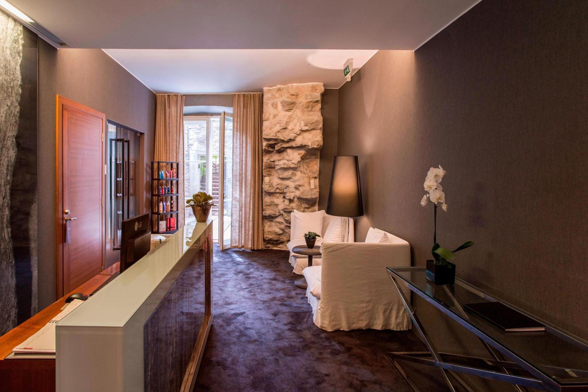 Hotel Telegraaf, Autograph Collection Tallinn Luaran gambar The Library