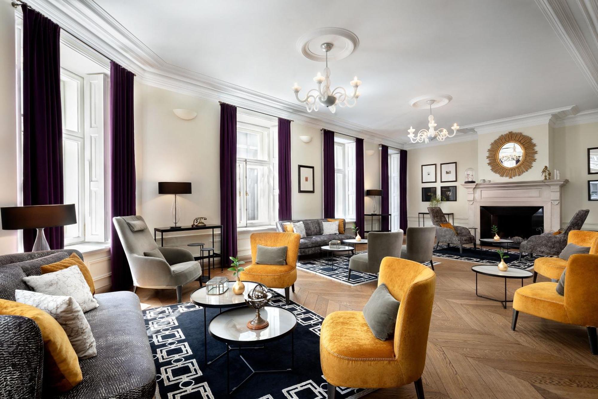 Hotel Telegraaf, Autograph Collection Tallinn Luaran gambar The Drawing Room at The Ivy Collection