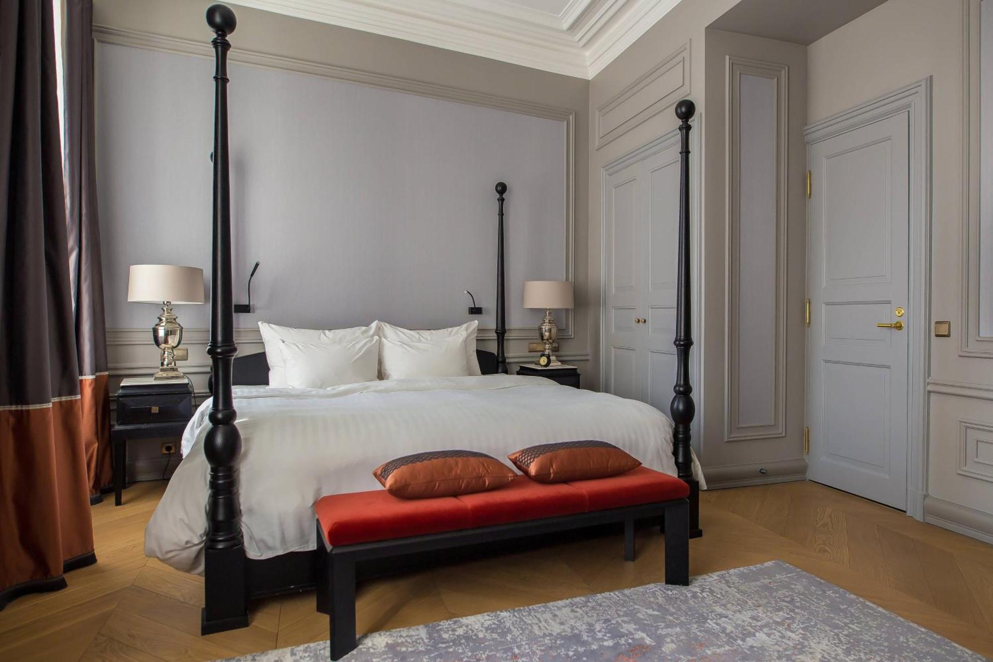 Hotel Telegraaf, Autograph Collection Tallinn Luaran gambar A bedroom at the hotel