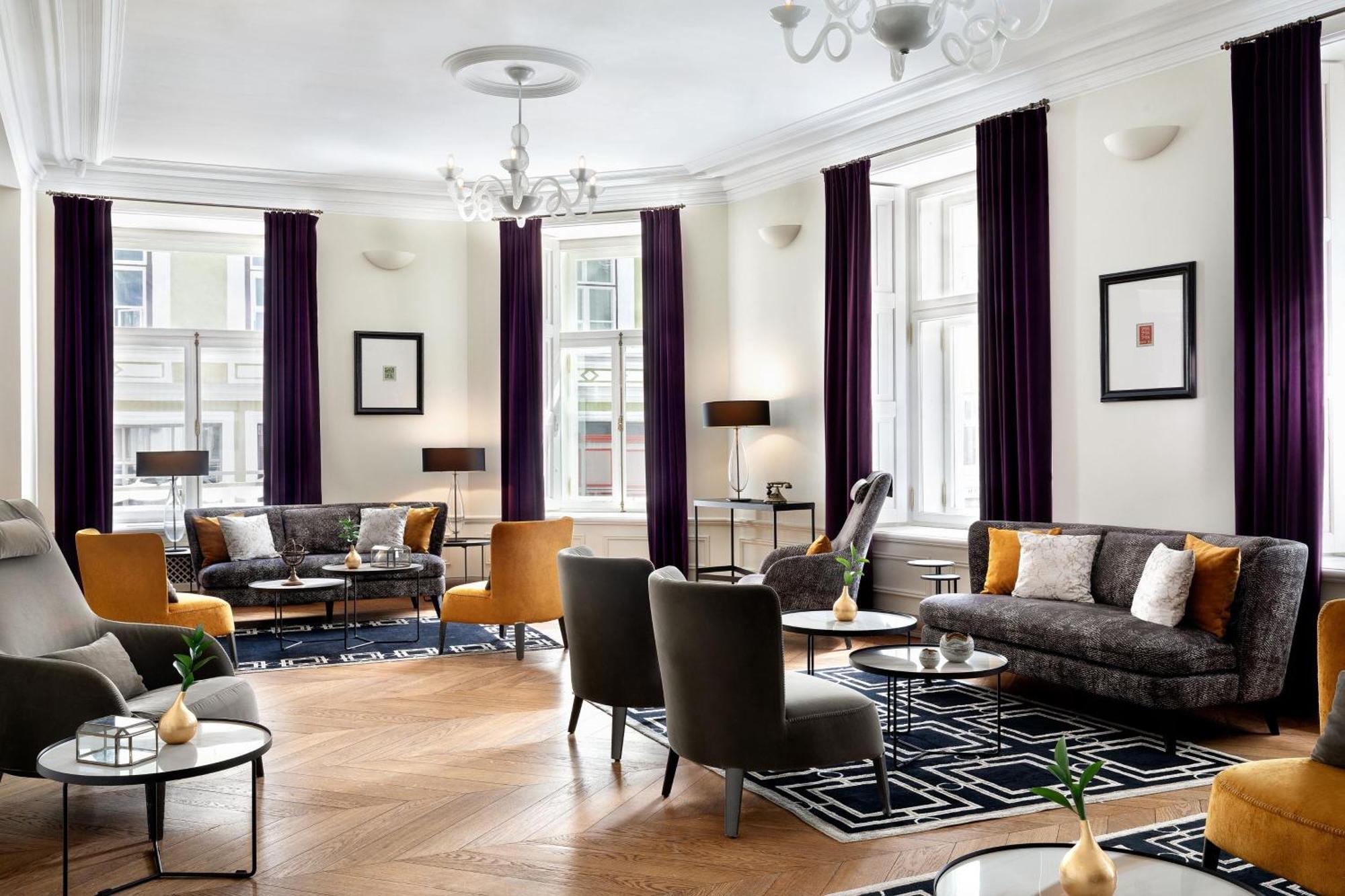 Hotel Telegraaf, Autograph Collection Tallinn Luaran gambar The Drawing Room at The Ivy Hotel