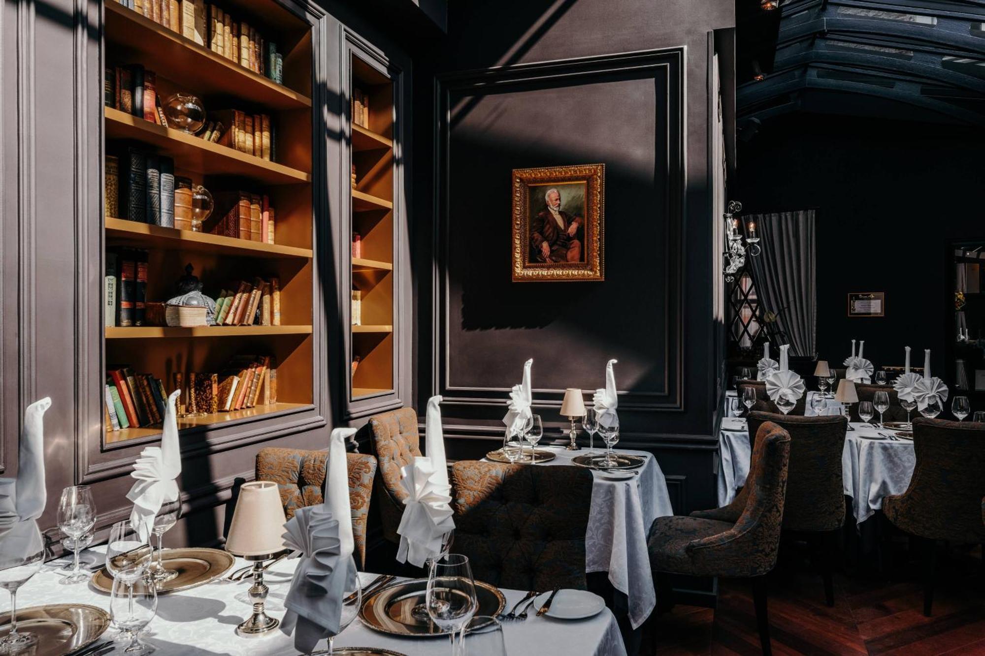 Hotel Telegraaf, Autograph Collection Tallinn Luaran gambar Interior of the restaurant