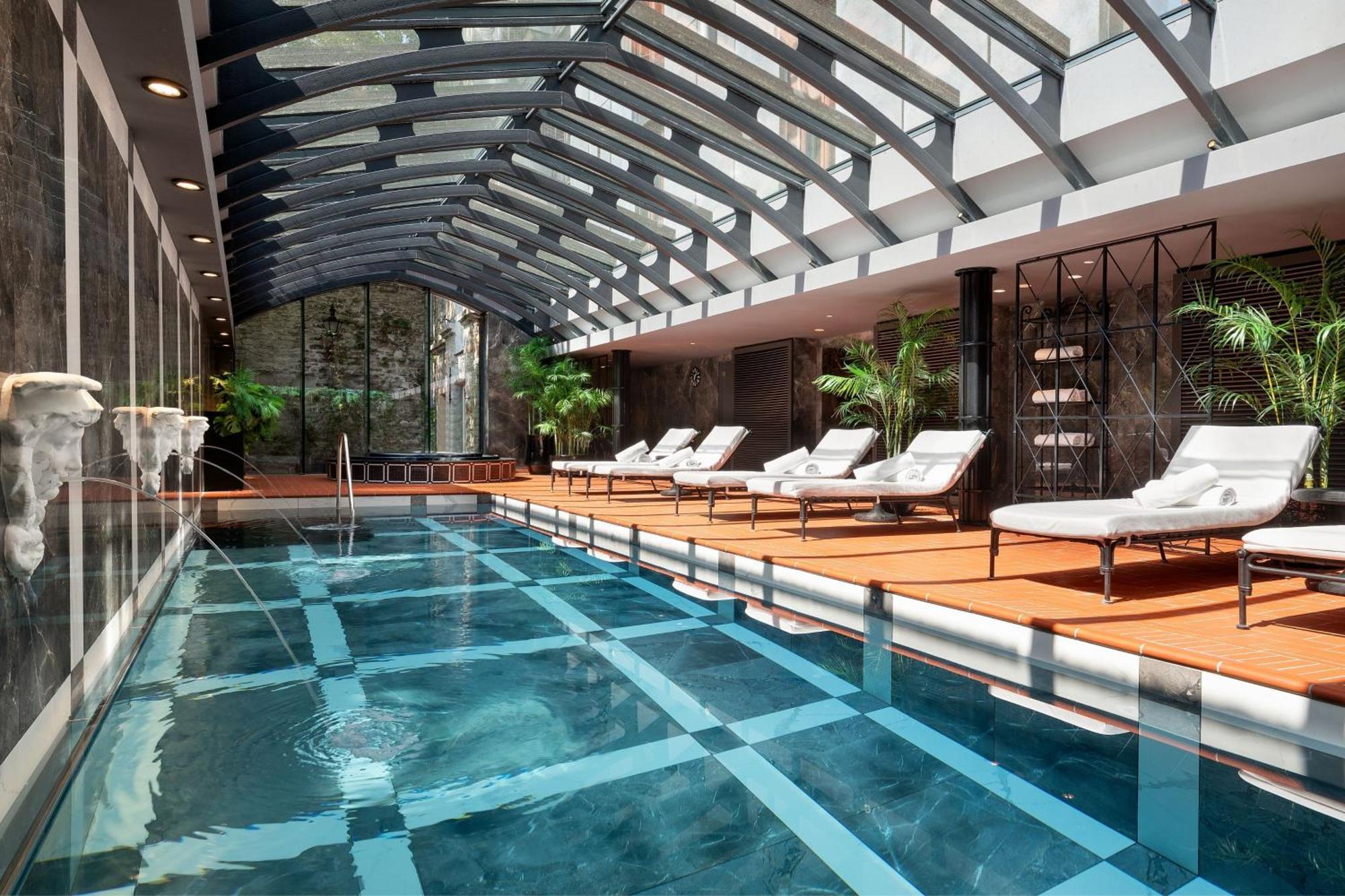 Hotel Telegraaf, Autograph Collection Tallinn Luaran gambar The pool at the Mandarin Oriental, Munich