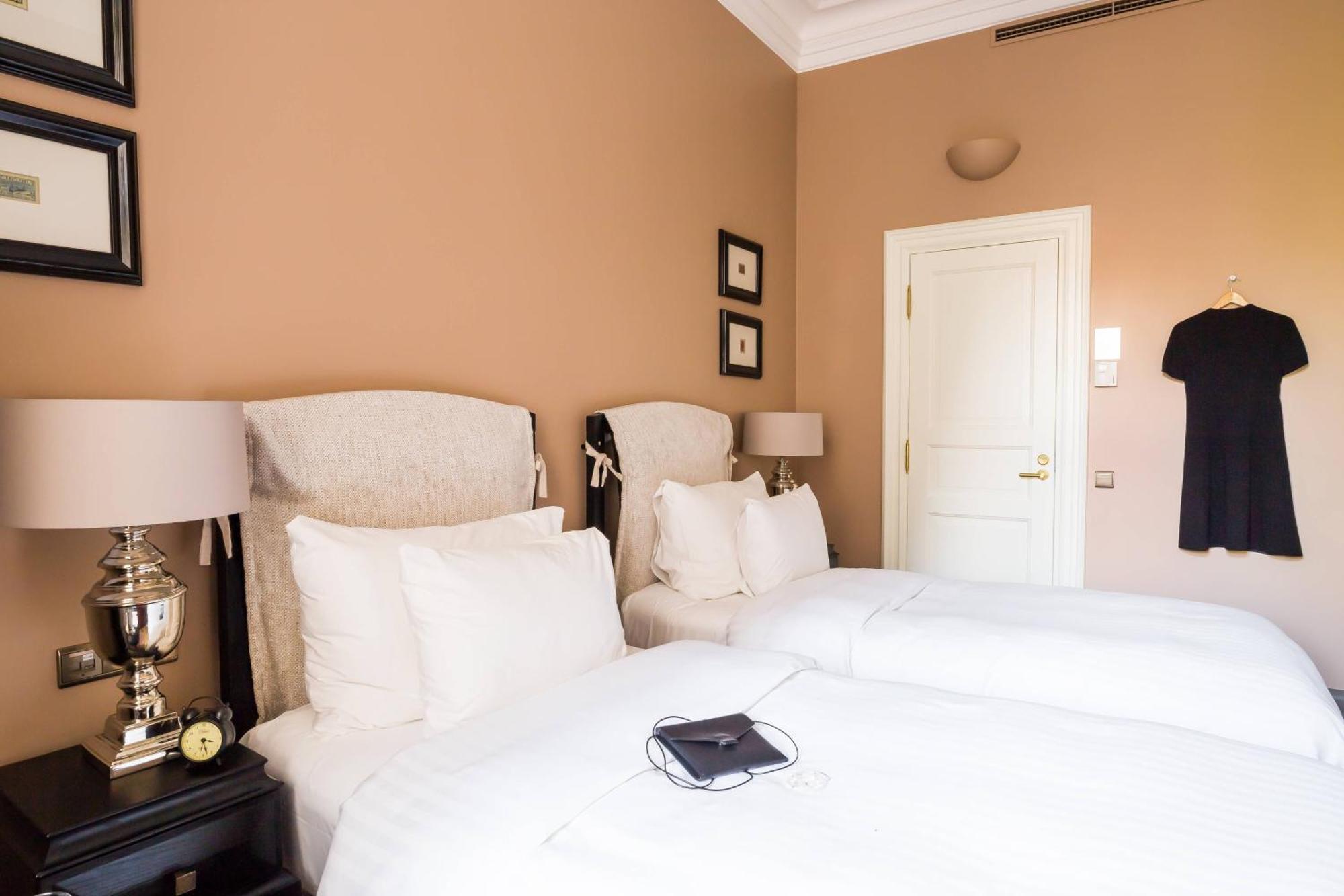 Hotel Telegraaf, Autograph Collection Tallinn Luaran gambar A bedroom at the hotel
