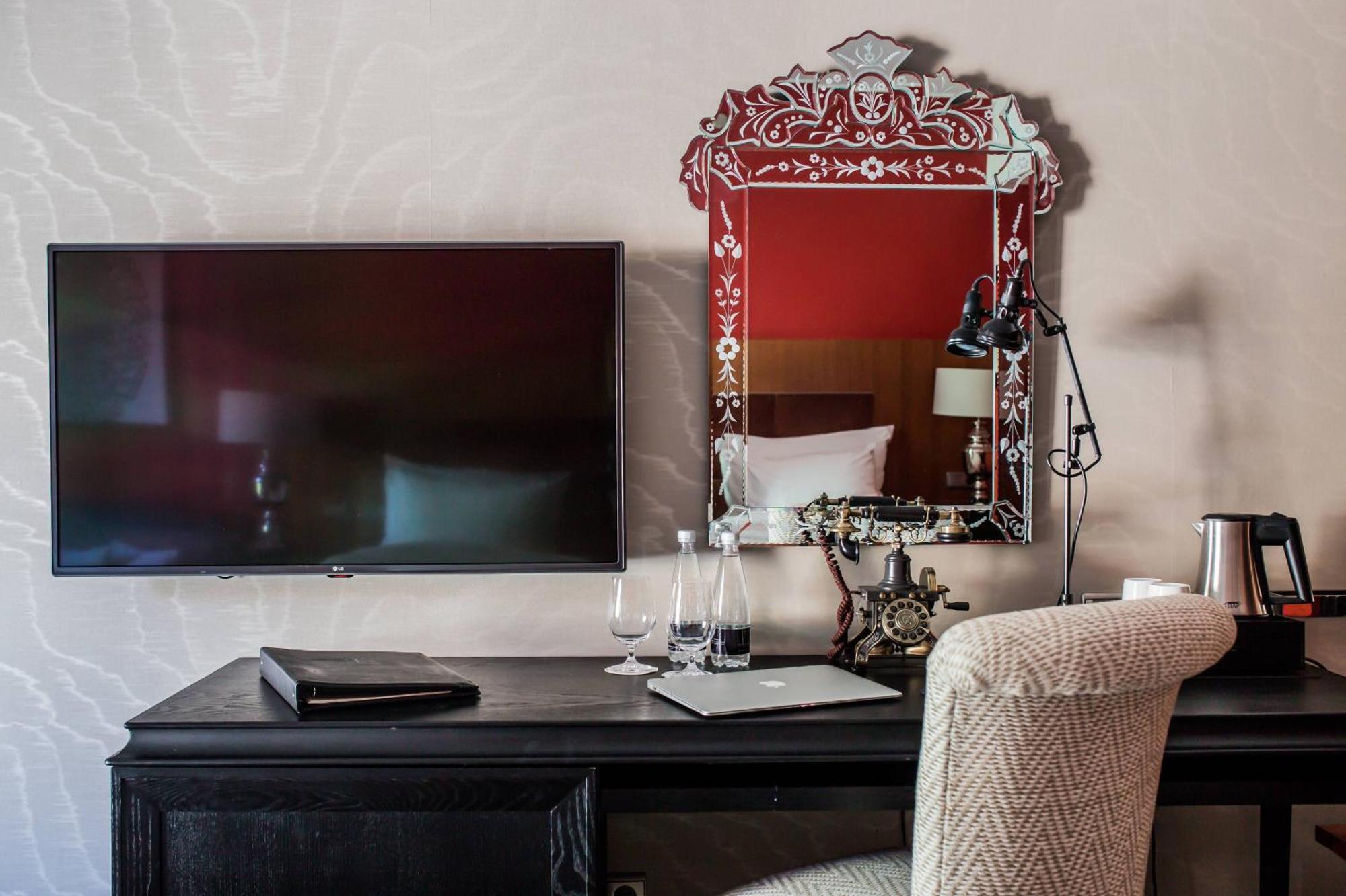 Hotel Telegraaf, Autograph Collection Tallinn Luaran gambar A room at the hotel