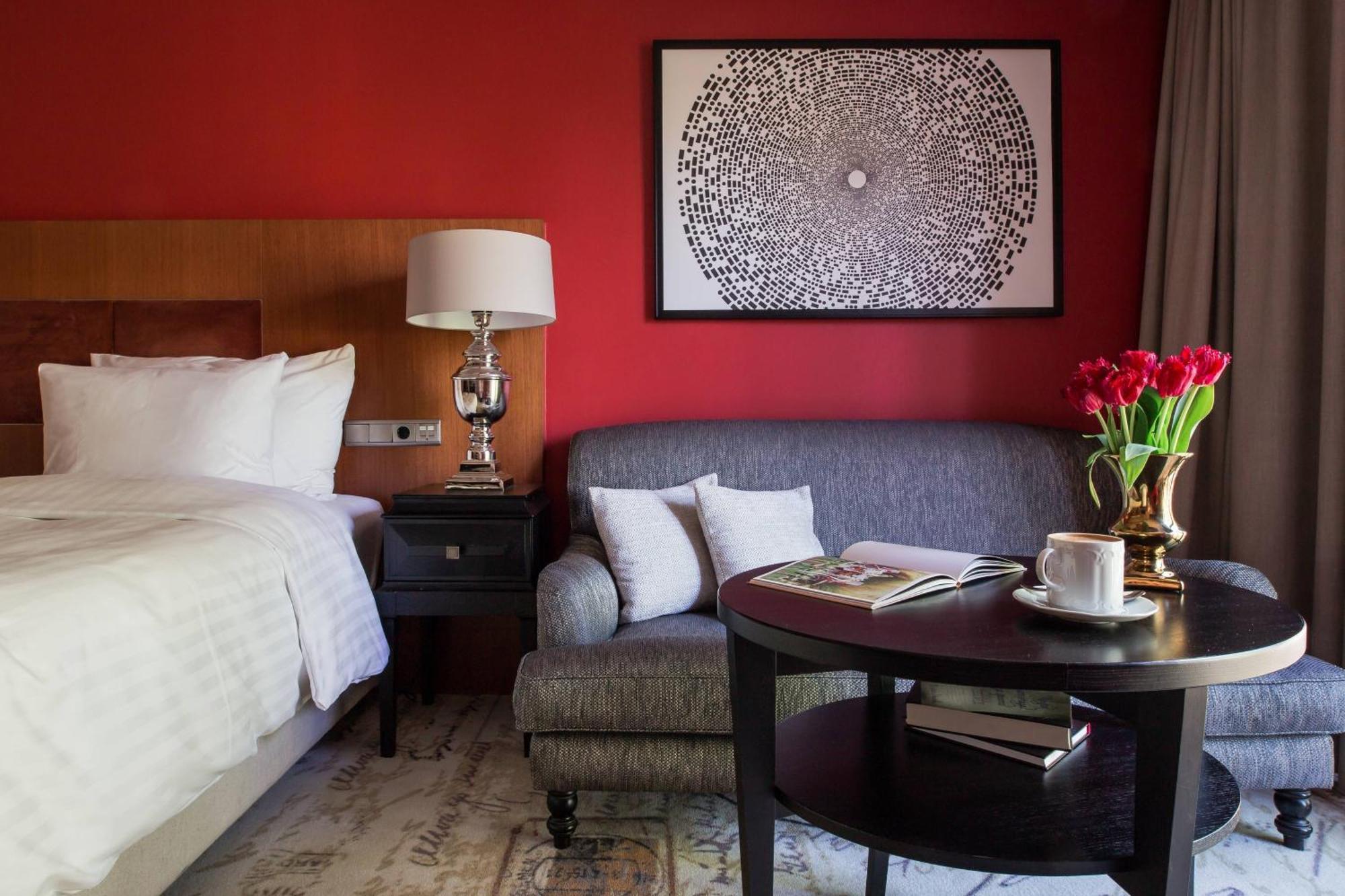 Hotel Telegraaf, Autograph Collection Tallinn Luaran gambar A room at the hotel