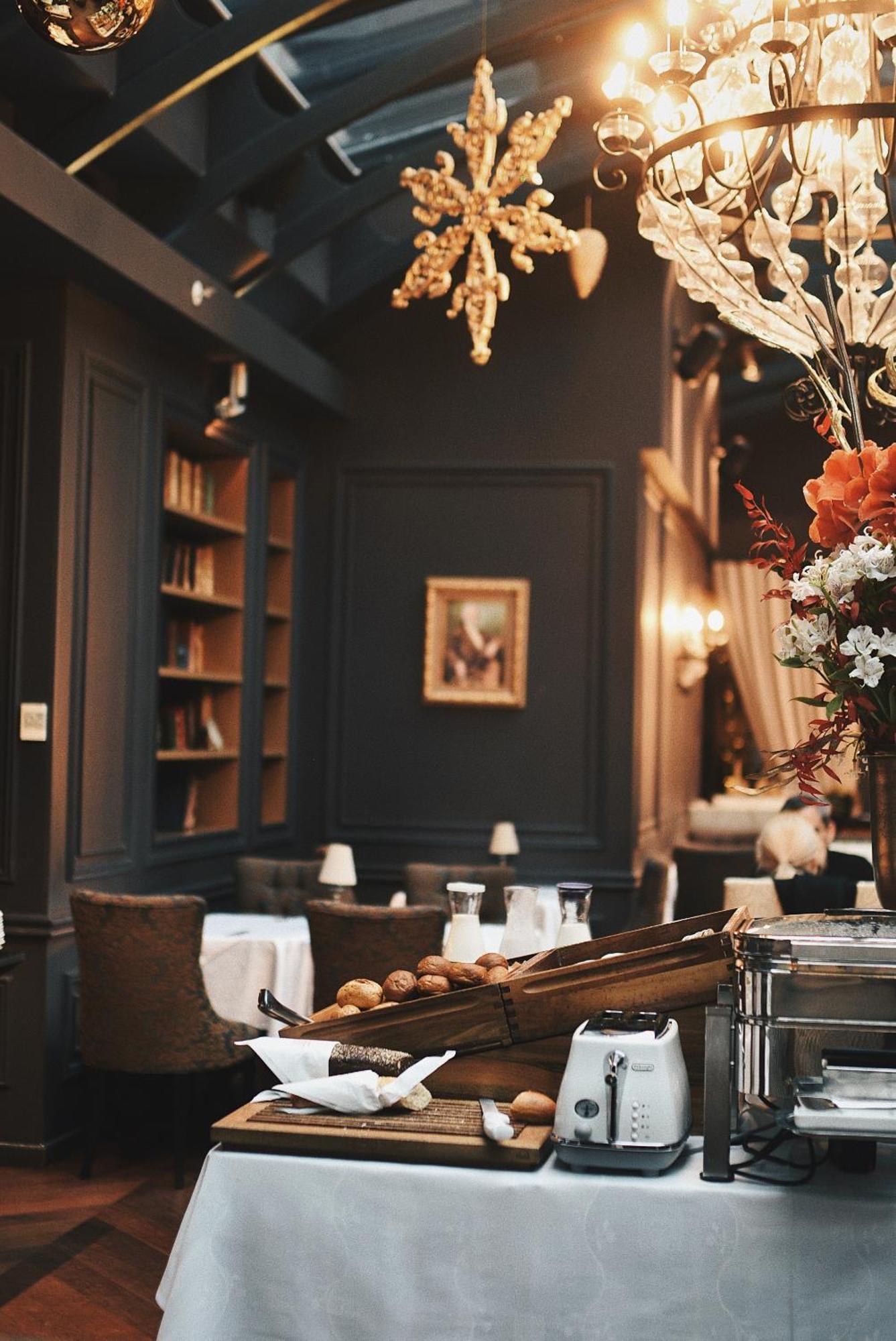 Hotel Telegraaf, Autograph Collection Tallinn Luaran gambar Interior of the restaurant