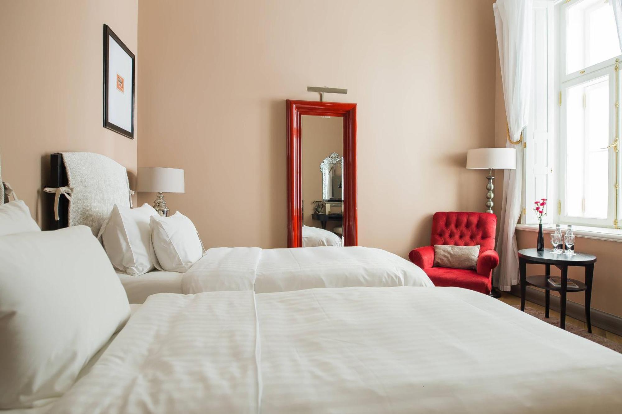 Hotel Telegraaf, Autograph Collection Tallinn Luaran gambar A room at the hotel